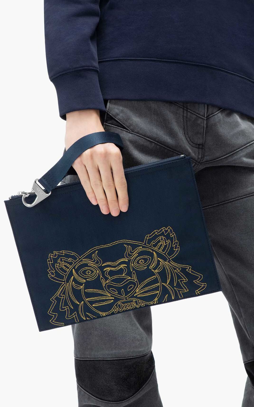 Clutch Kenzo Large Kampus Tiger Hombre Azul Marino Azules - SKU.3833227